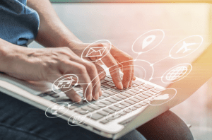 Gestion de contact patients multicanal dans la relation patient